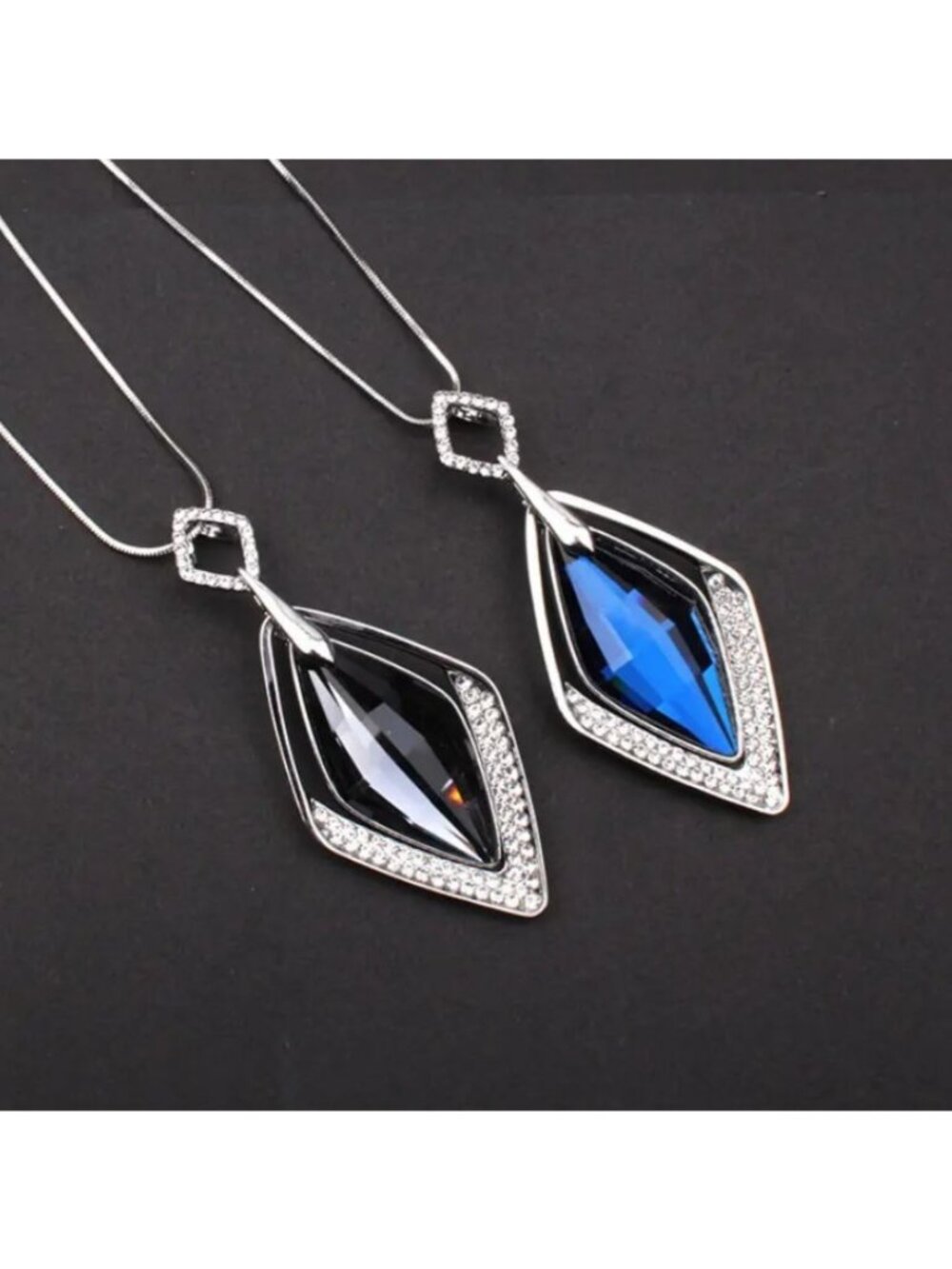Elegant Shiny Rhinestone Pendant